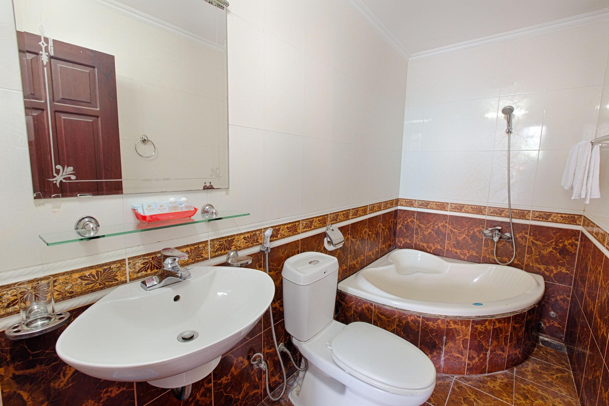 Vien Dong Hotel Đà Nẵng Extérieur photo